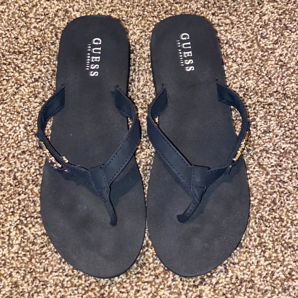 GUESS flip flops